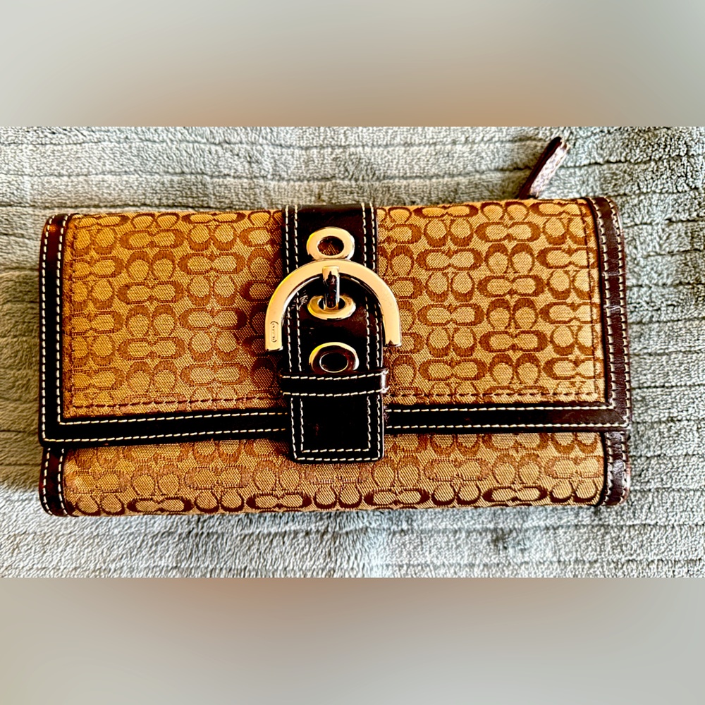 Authentic Coach Wallet
